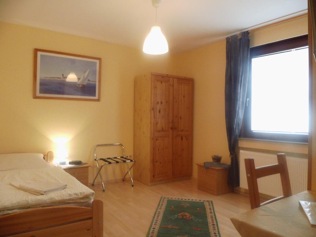 Pension Erpetal Zierenberg Zimmer foto